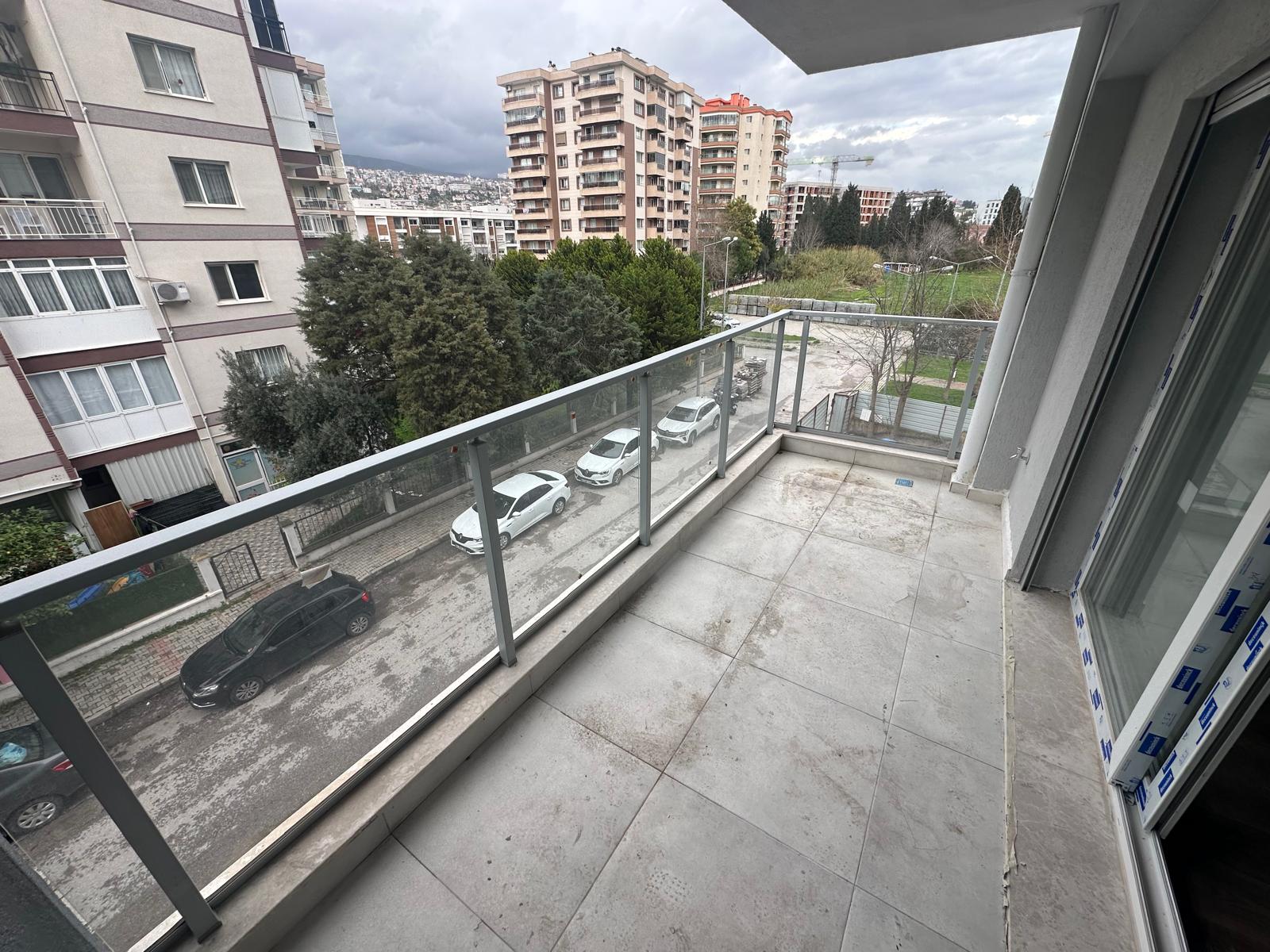 ÖZMERT CEMİL HASEKİOĞLU'NDAN ÜÇ CEPHELİ İKİ BALKONLU 3+1